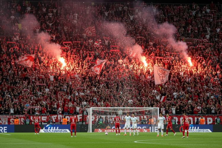 Crvena Zvezda v Lille